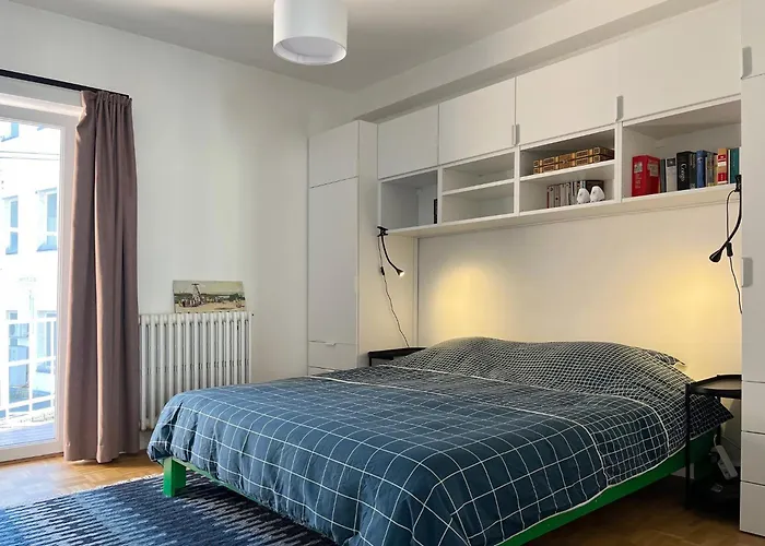 Trendy & Sunny Apartment In Ghent