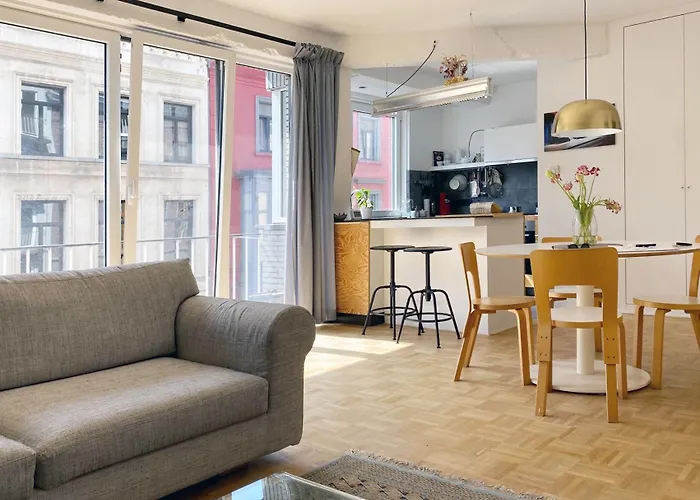 Trendy & Sunny Apartment In Ghent