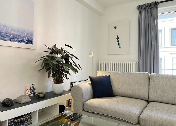 Trendy & Sunny Apartment In Ghent
