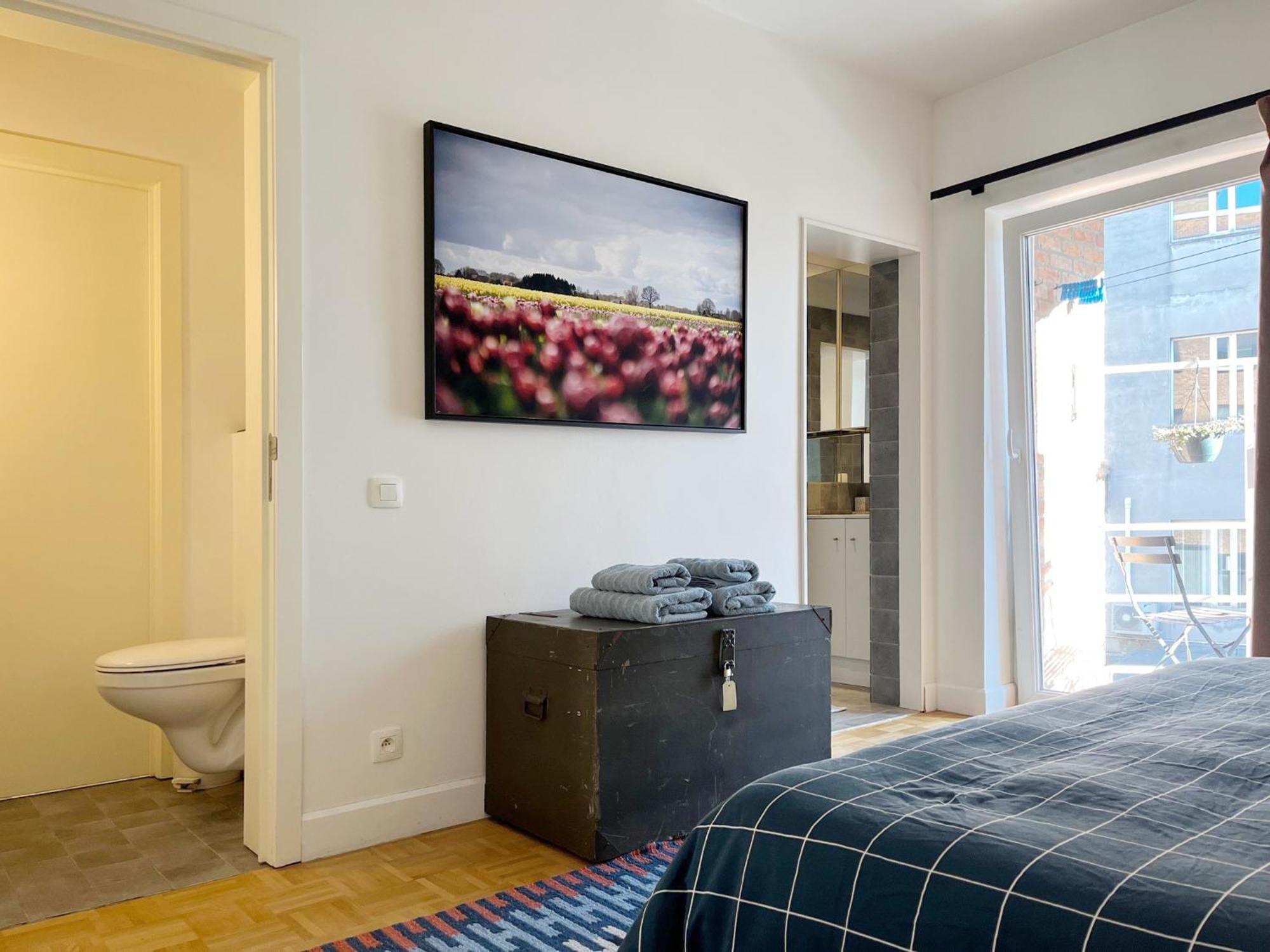 Trendy & Sunny In Apartment *